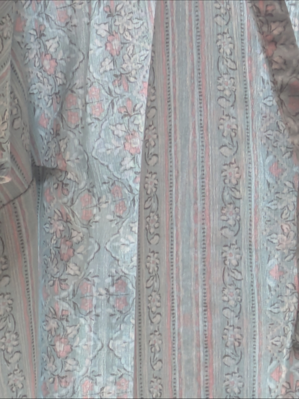 torrid Harper Mint Floral Stripe Split-Neck Blouse Size 1 - Picture 2 of 2